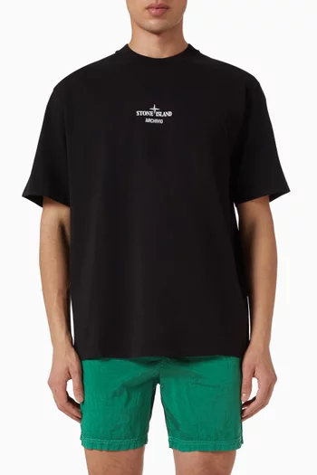 تي شيرت مزين بشعار الماركة قطن