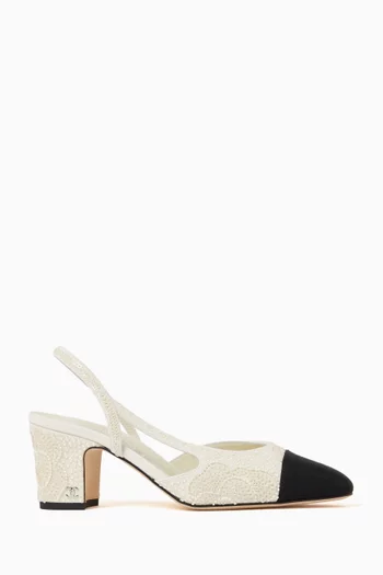 حذاء كاميليا بسير خلفي وكعب مرتفع مرصع باللؤلؤ والكريستال غير مستعمل، مقاس 37.5 بالمقاسات الأوروبية