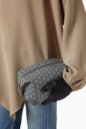Unused aison Goyard Toiletry Pouch in Goyardine Canvas