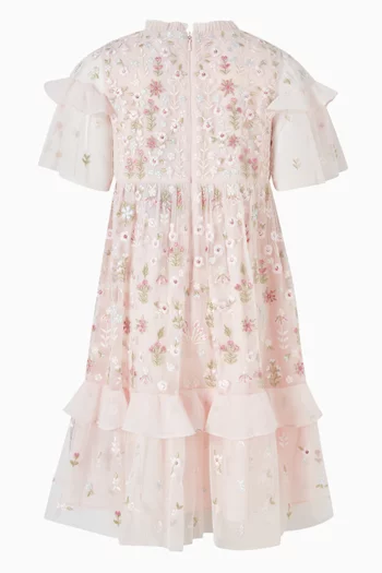 فستان مطرز بزهور