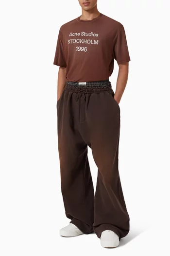 تي شيرت بطبعة شعار الماركة قطن وقنب