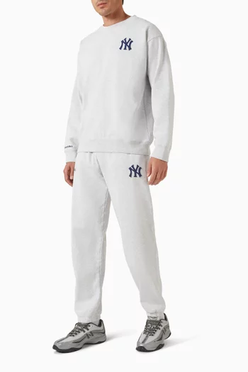 Heritage Yankees Serif Sweatshirt