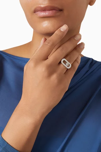 خاتم سو موف مرصع بماسات بافيه ذهب أبيض عيار 18