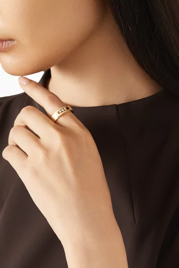 Move Noa Ciselé Diamond Ring in 18kt Yellow Gold