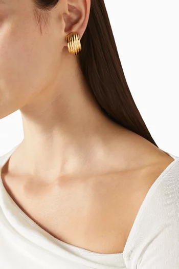 أقراط نصف دائرية بمشبك فينتج من الثمانينيات