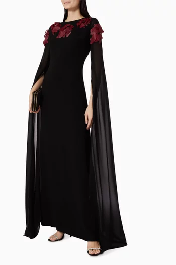 فستان مزين بزهور بارزة