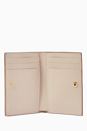 حافظة بطاقات سيربينتي فوريفر بتصميم قابل للطيّ جلد أفعى الكارونغ