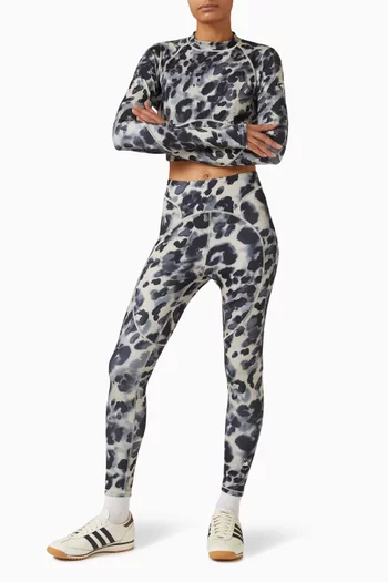 بلوزة رياضية وقصيرة أديداس × ستيلا مكارتني