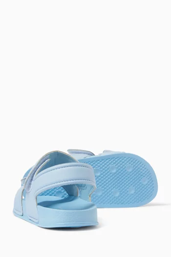 صندل بشريط فيلكرو وشعار الماركة