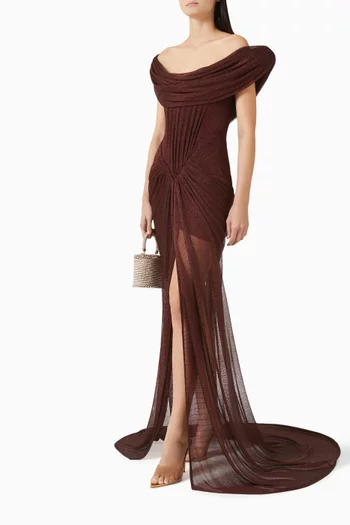 فستان سهرة بتصميم مشد