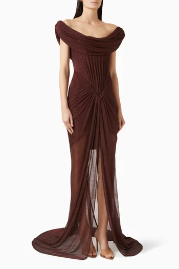 فستان سهرة بتصميم مشد