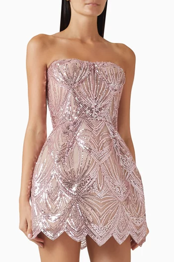 فستان جيزيل قصير مزين بتطريزات