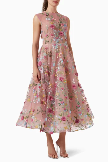 فستان سابا مزين بتطريزات زهور