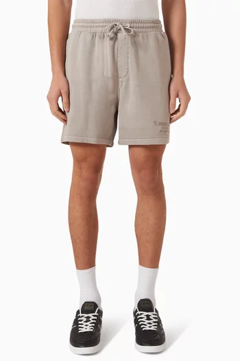 شورت كلاسيكي للشاطئ