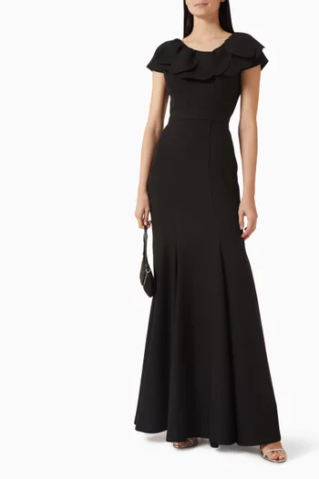 فستان بياقة مزينة بتطريزات بتلات زهور