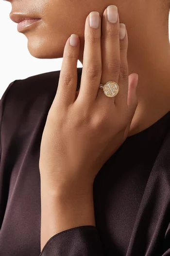 Lace Diamond & Mother-of-Pearl Statement Ring in 18kt Yellow Gold