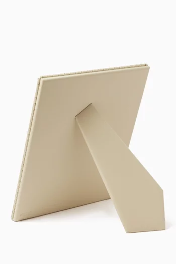 إطار للصور نورا بحجم كبير