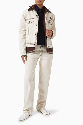 جاكيت بتفاصيل ممزقة دينم