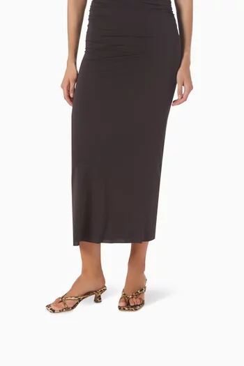 حذاء بريفيل مفتوح من الخلف بسيور بنمط ثونغ جلد