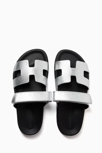 حذاء مفتوح تشيبريه جلد ماعز لامع غير مستعمل، مقاس 40 بالمقاسات الأوروبية