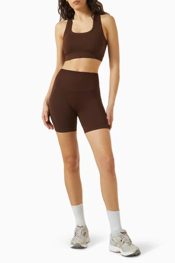 شورت بقصة قصيرة بدون حياكة