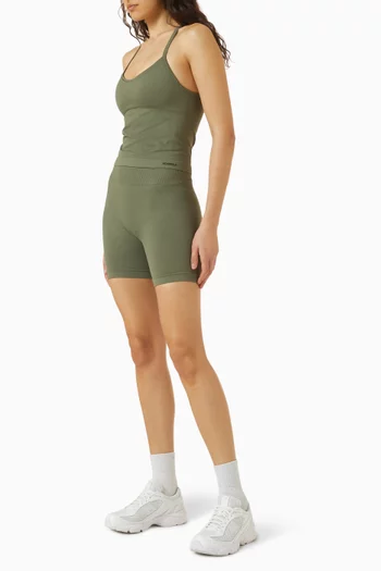 شورت بقصة قصيرة بدون حياكة