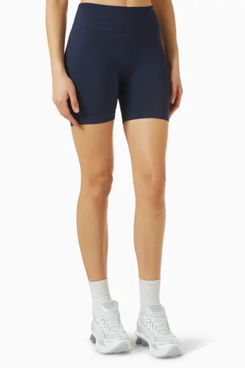 شورت بقصة قصيرة بدون حياكة