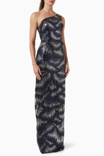 فستان سهرة بقصة حورية بحر وتطريزات