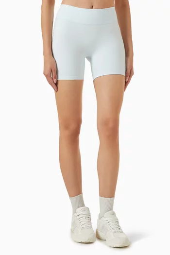 شورت بايكر إسنشالز