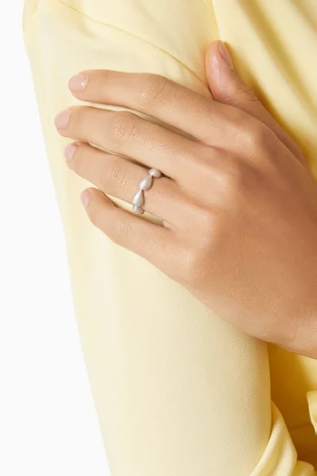 Sculpted Ring in Brushed 18kt White Gold