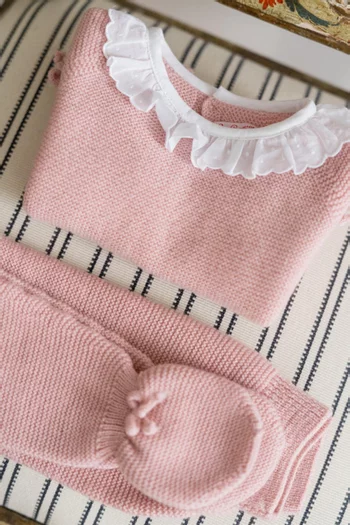 Leonor Ruffled-collar Set in Knit