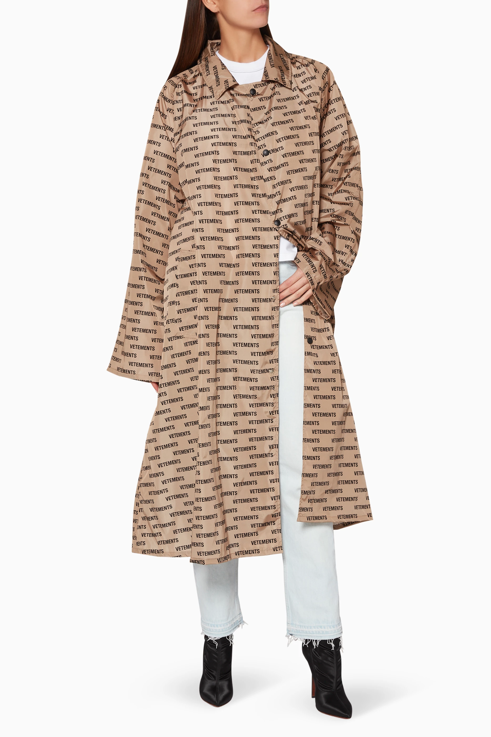 Vetements printed raincoat store