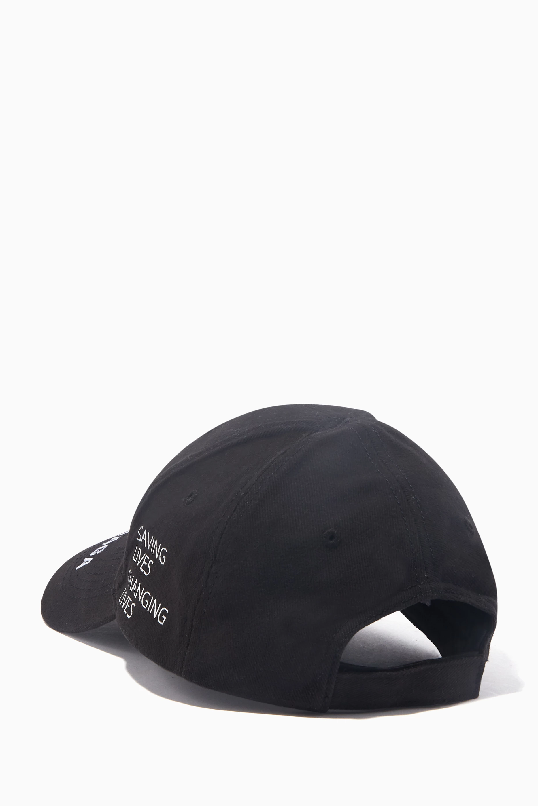 Balenciaga hat 2025 world food programme