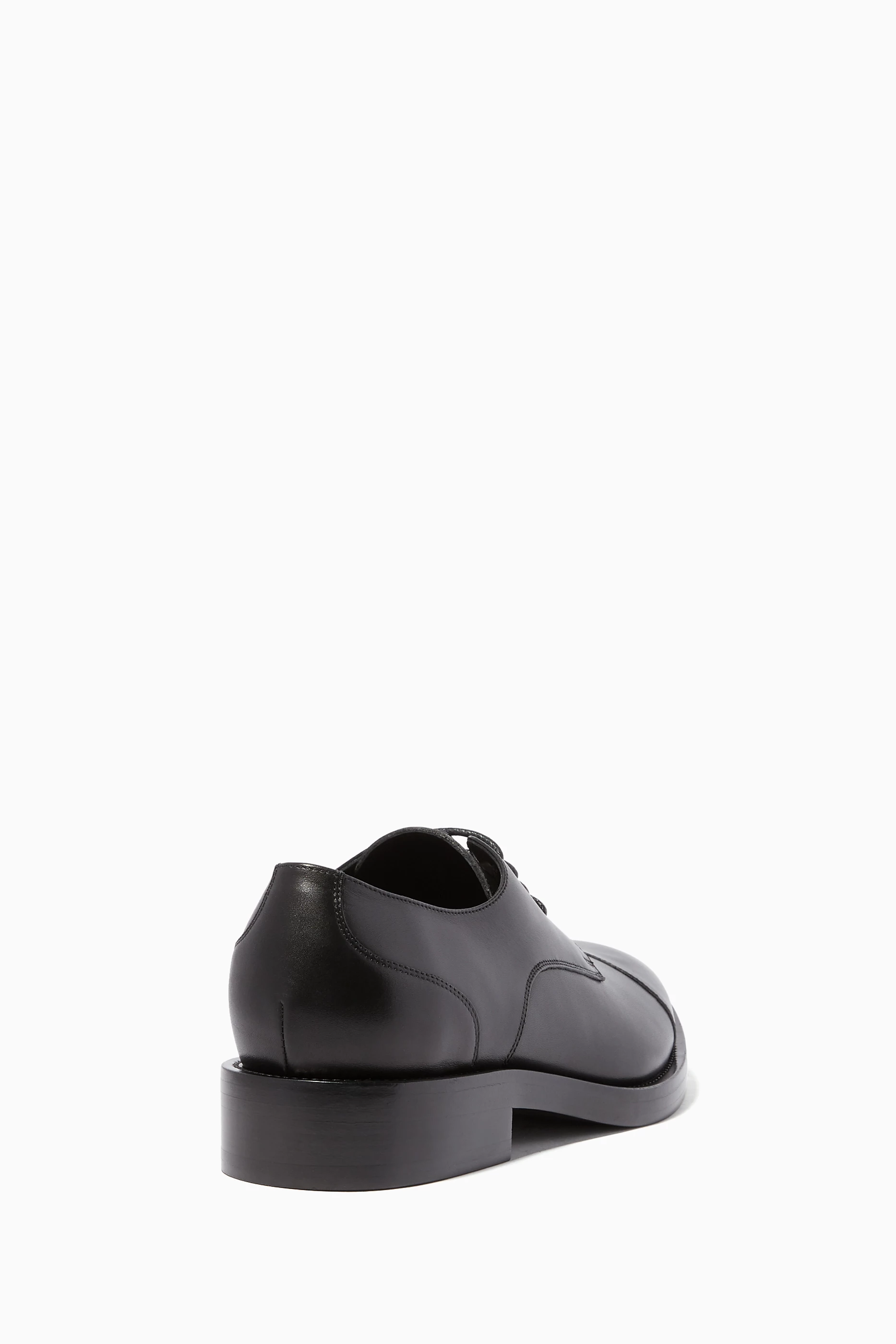 Balenciaga derby store