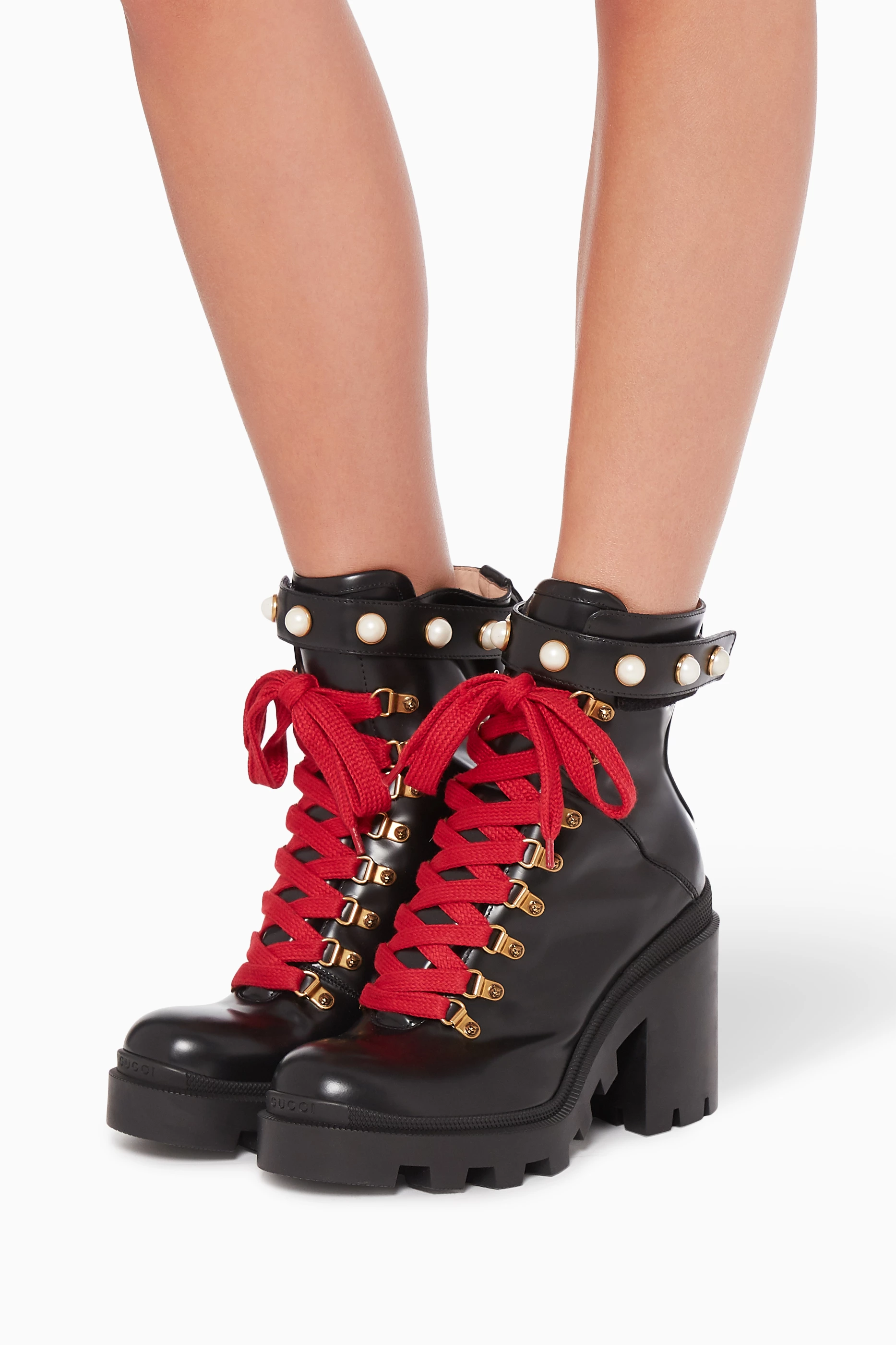 Gucci black boots red store laces