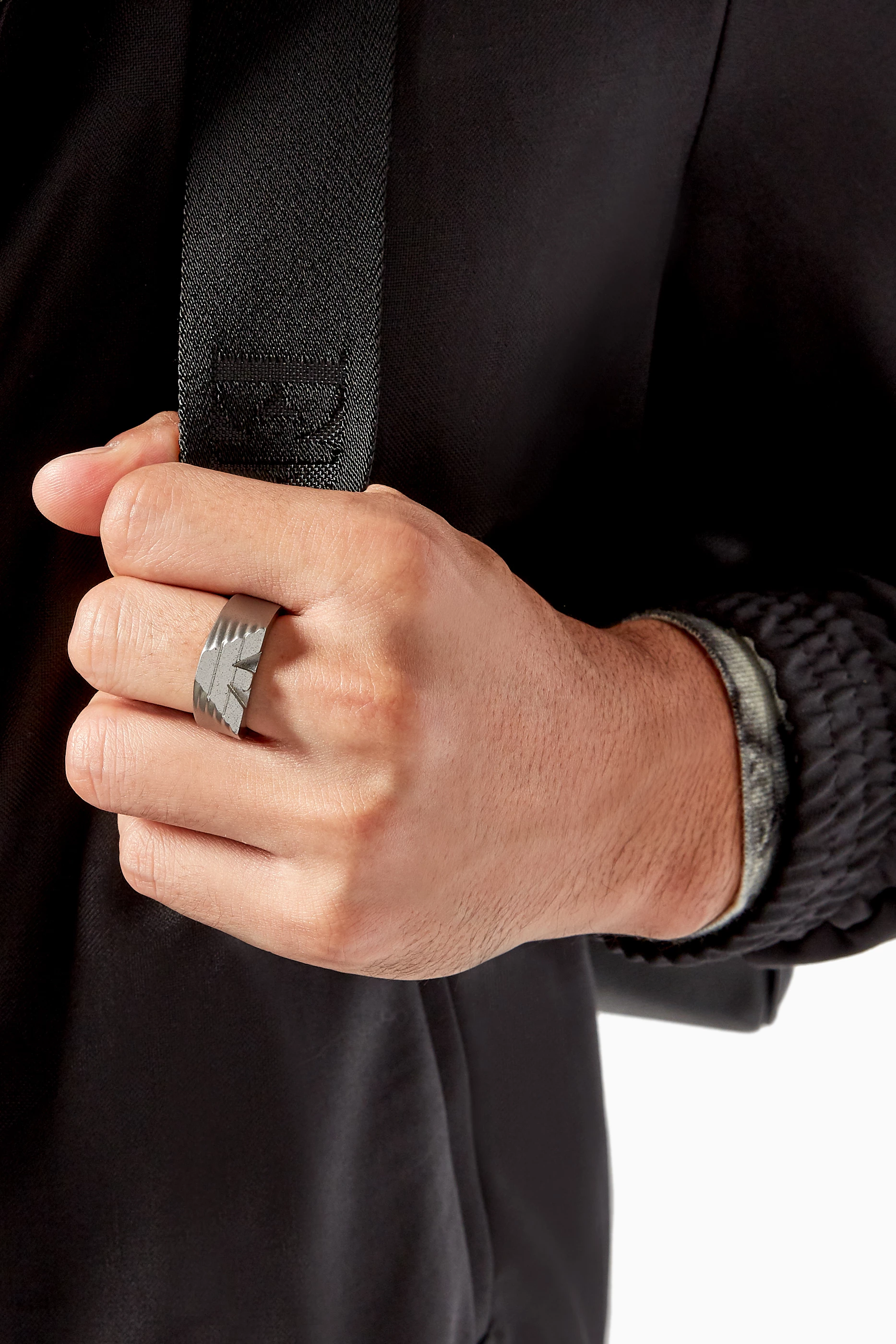 Armani rings for him top