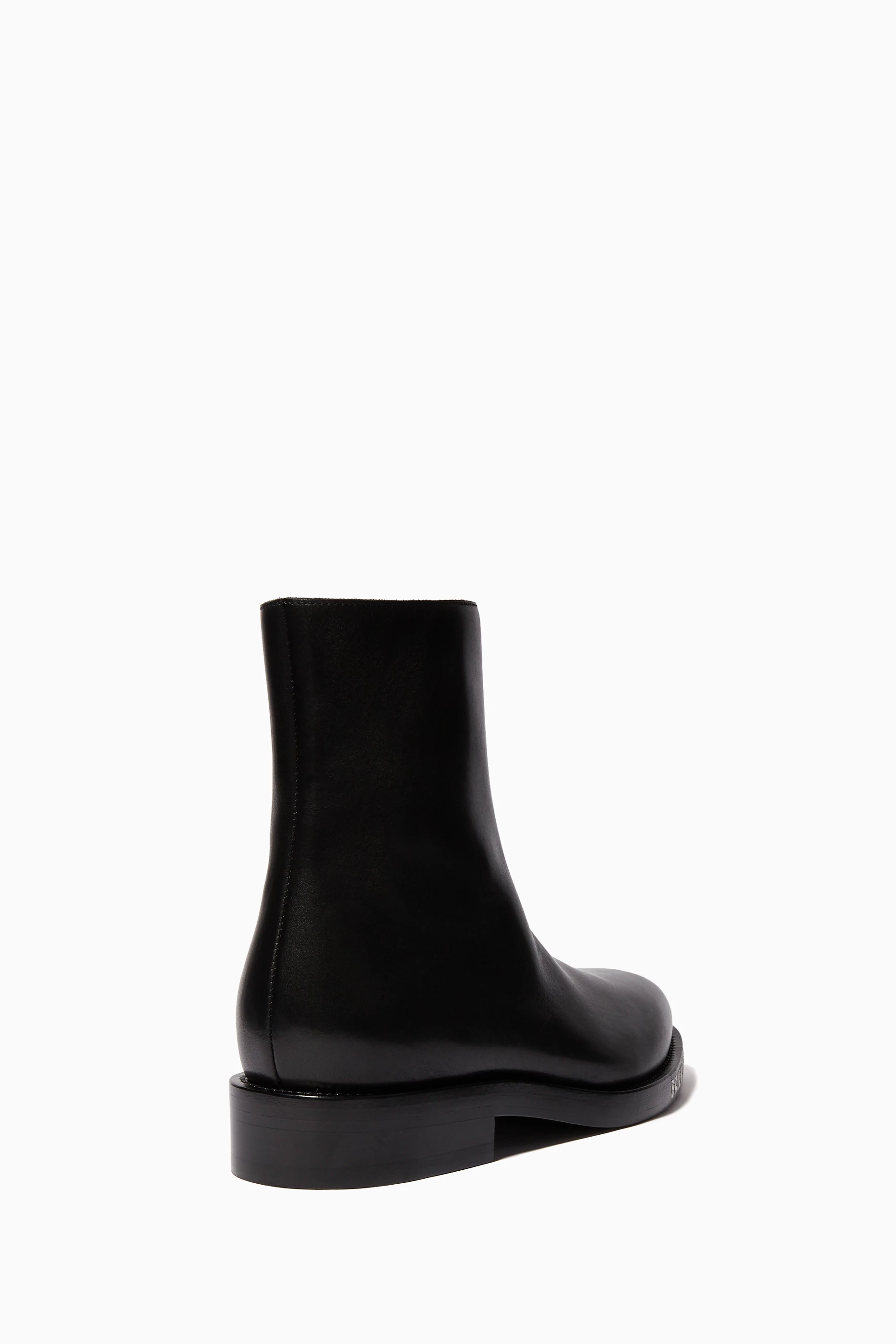 Buy Balenciaga Black Logo Sole Leather Chelsea Boots for Men in UAE Ounass
