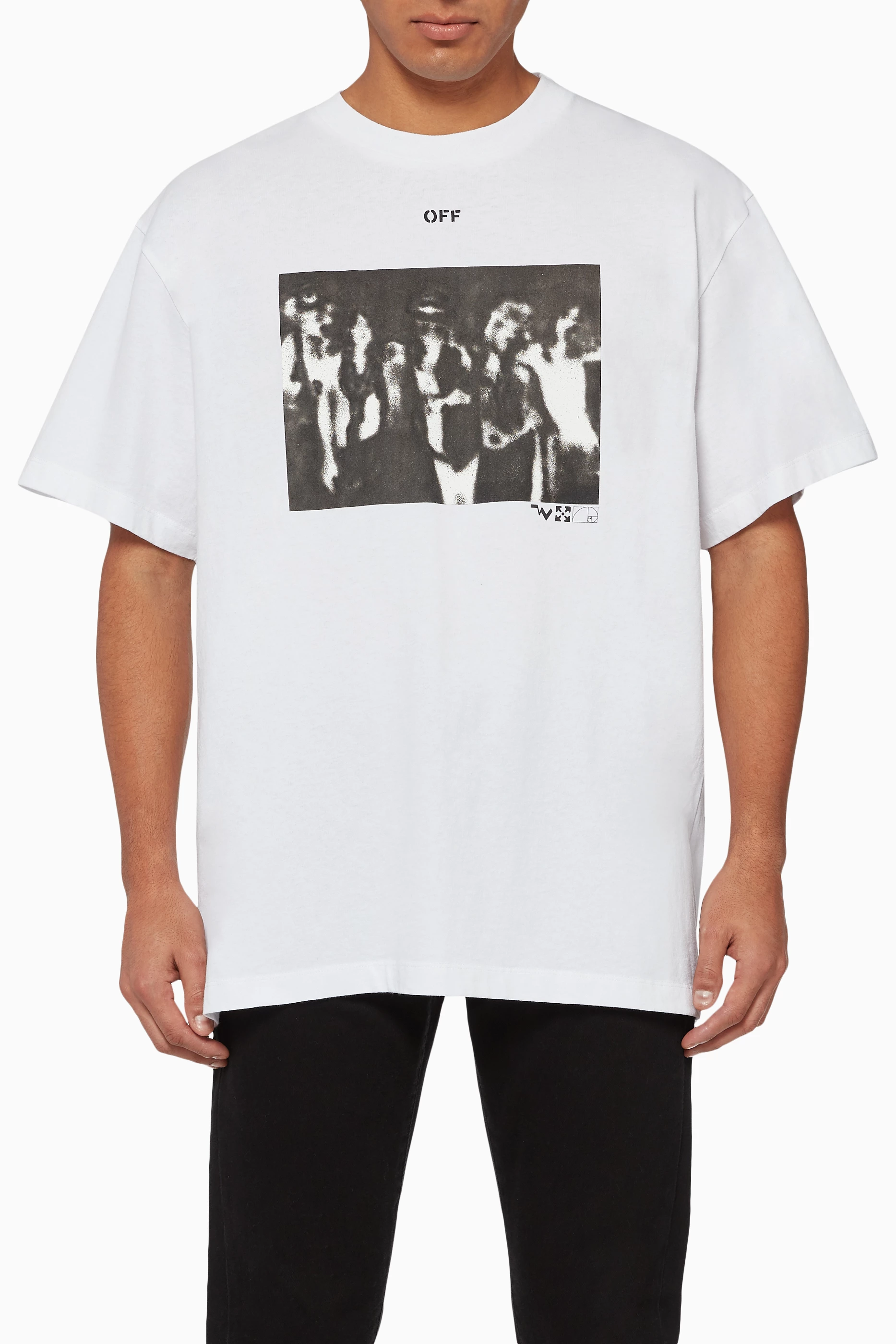 Buy Off White White Spray Paint Print T Shirt for Men in UAE Ounass