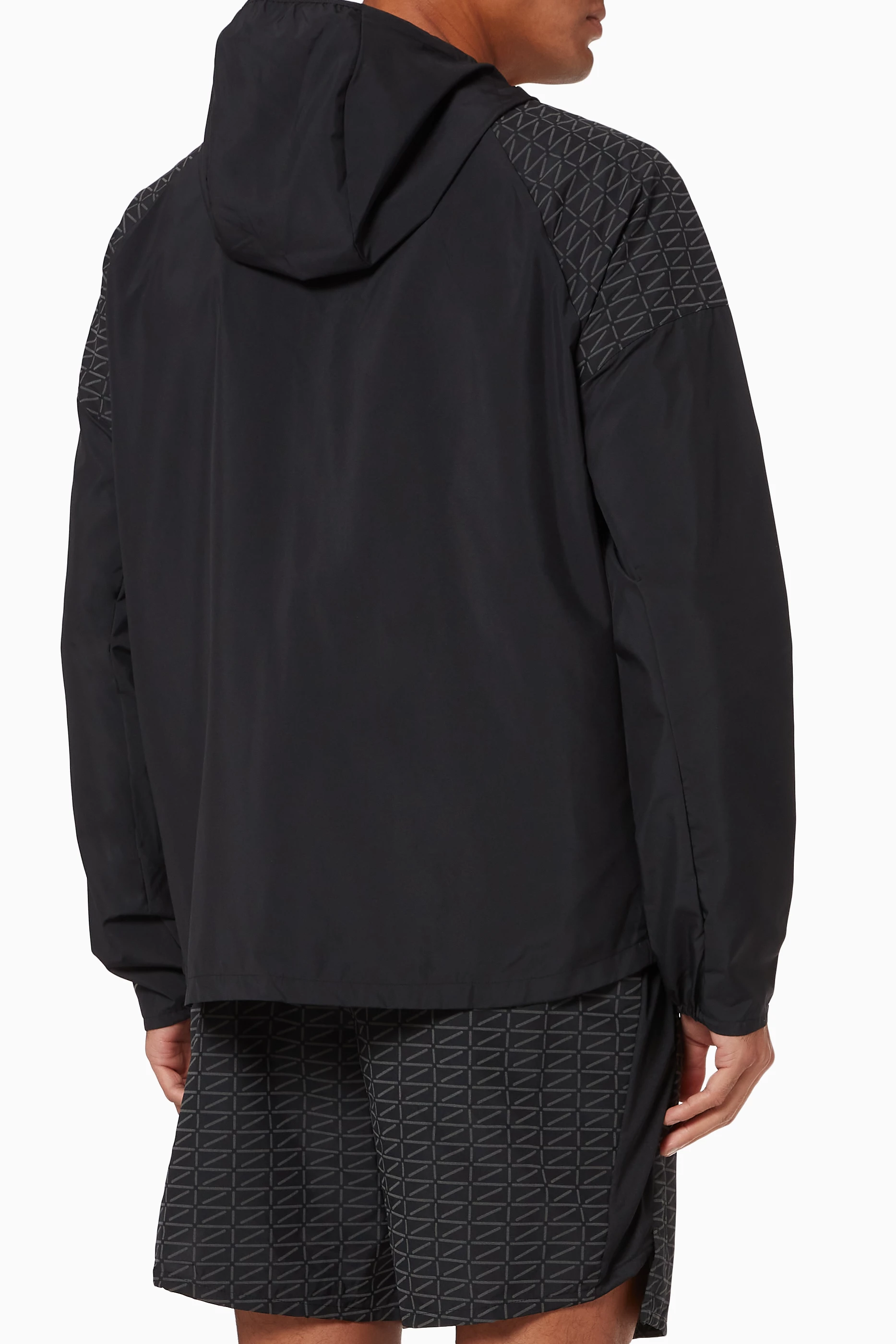 Nike essential run deals division flash jacket