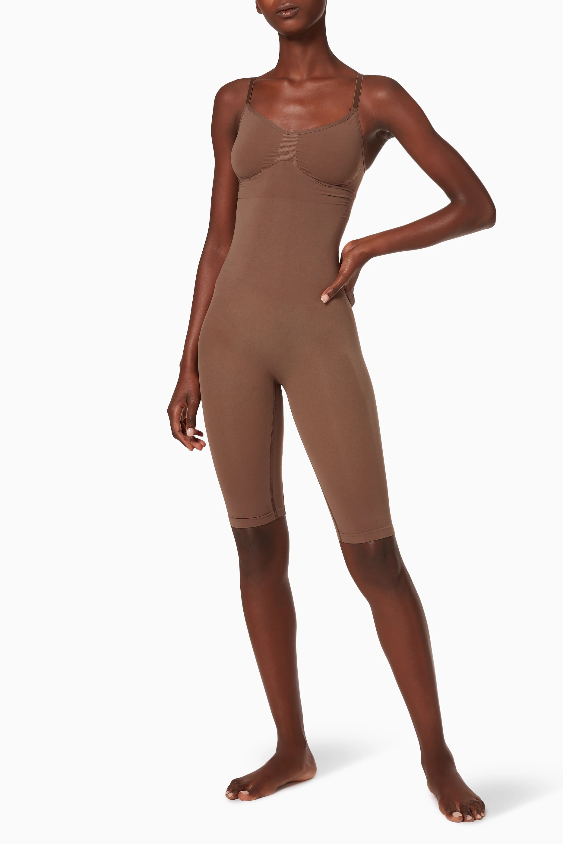 Skims Sculpting Seamless Mid-Thigh Bodysuit