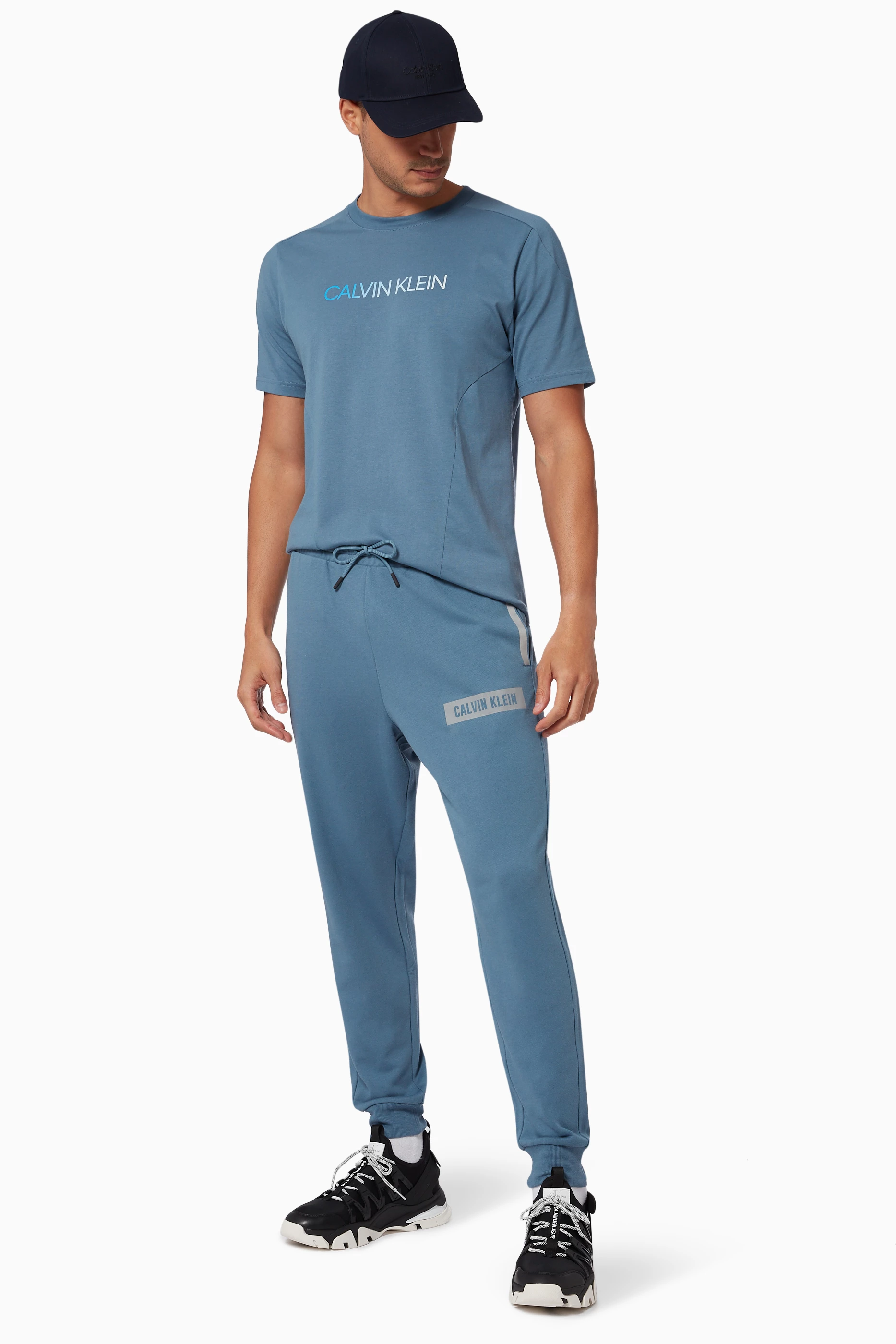 Calvin klein jogging set new arrivals
