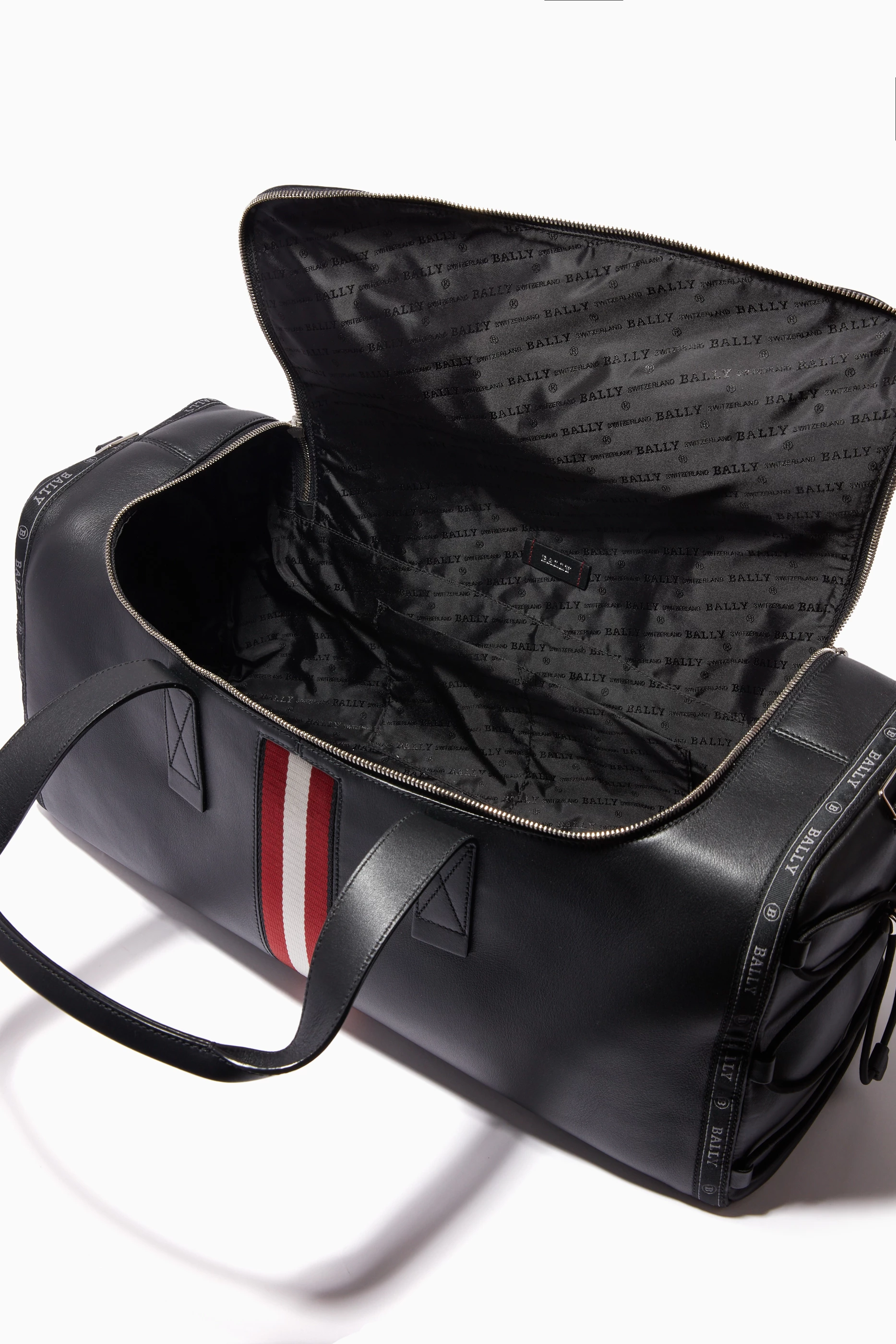 Buy Bally Black Harlow Weekender Bag in Leather for Men in UAE