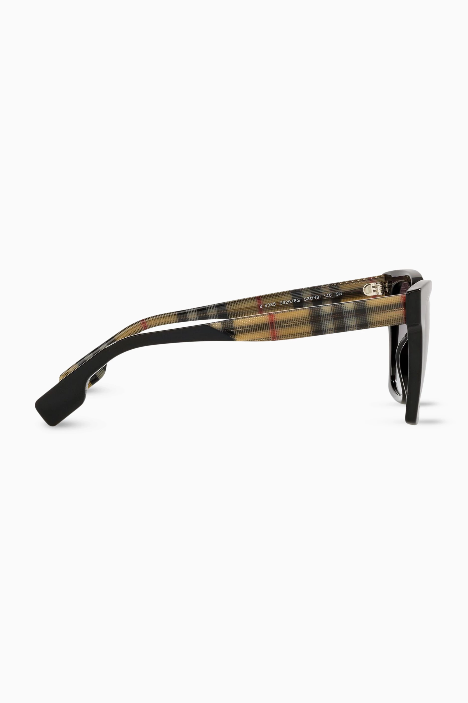 Burberry glasses dubai shop