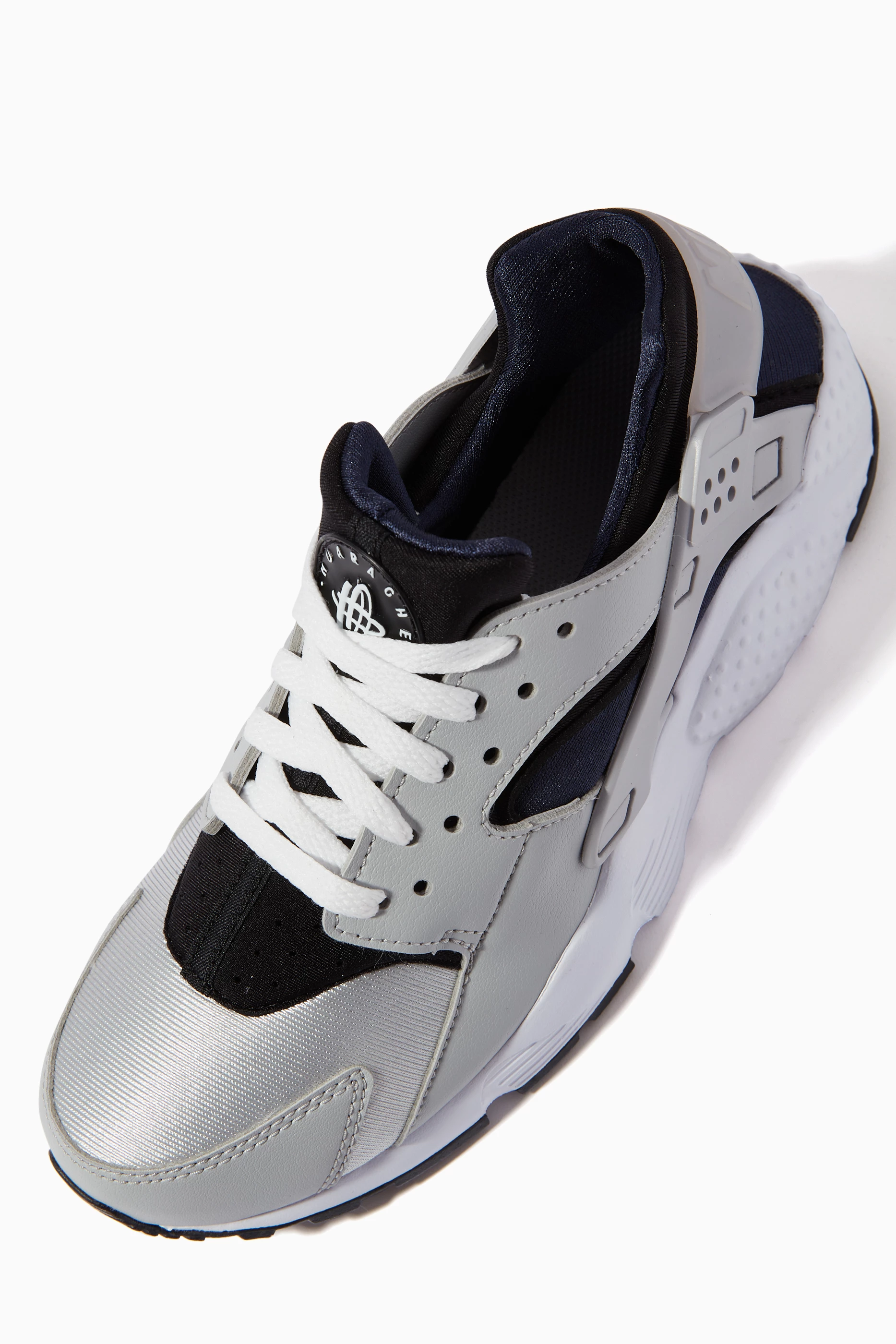 Grey huaraches 2025