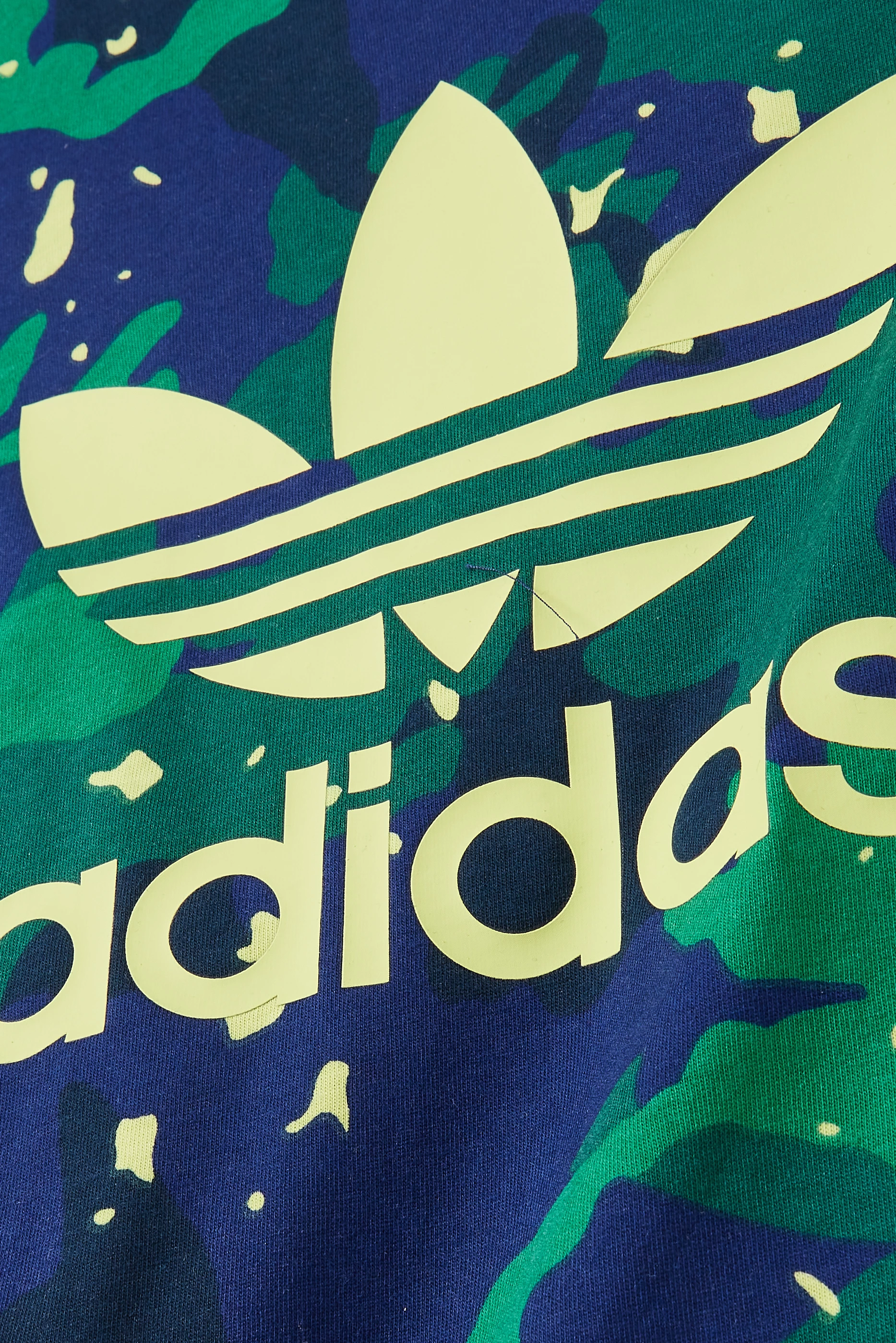Adidas camouflage wallpaper hotsell