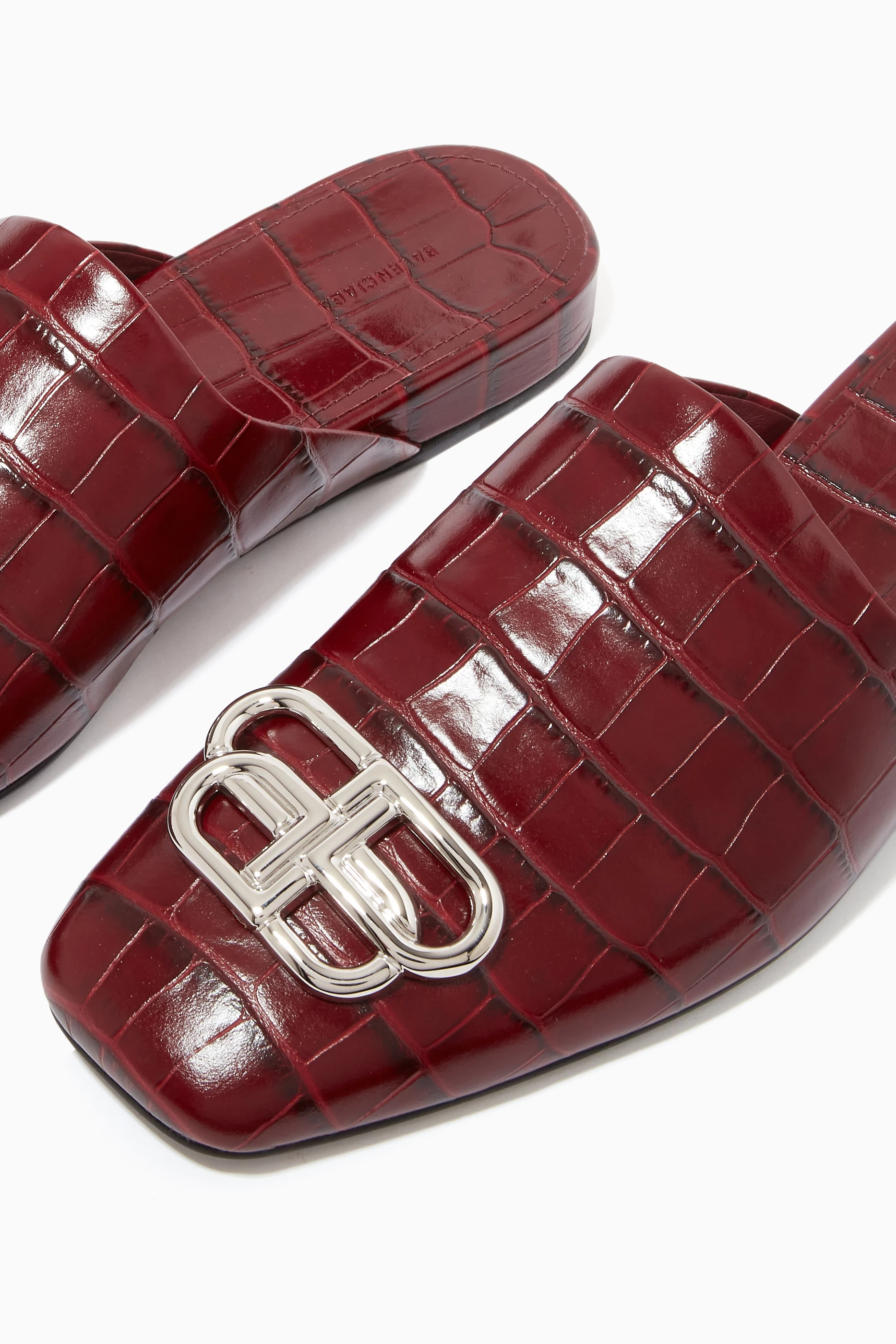 Buy Balenciaga Red Cozy BB Mules in Crocodile Embossed Calfskin for Women in UAE Ounass