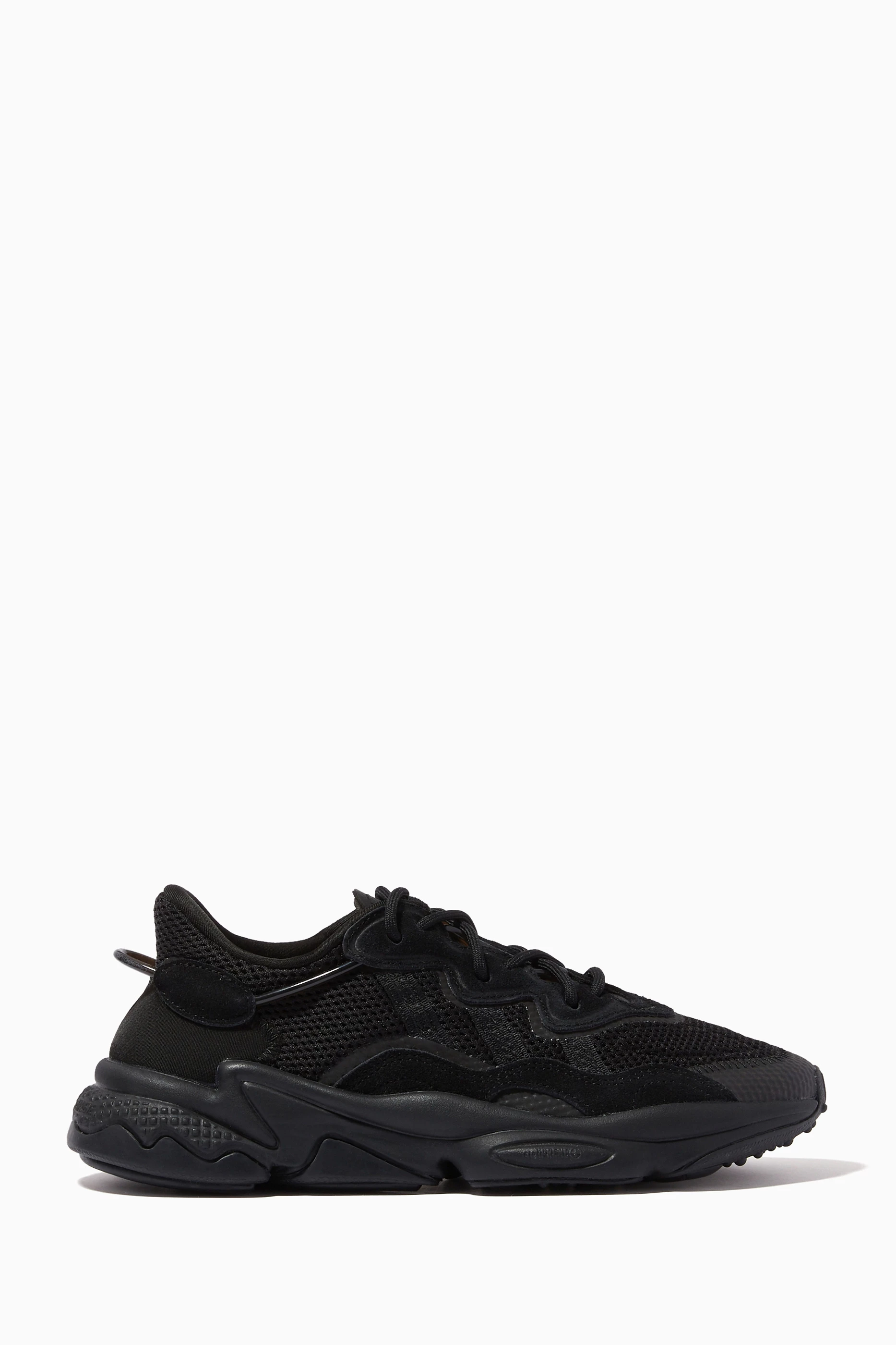 Ozweego full black clearance