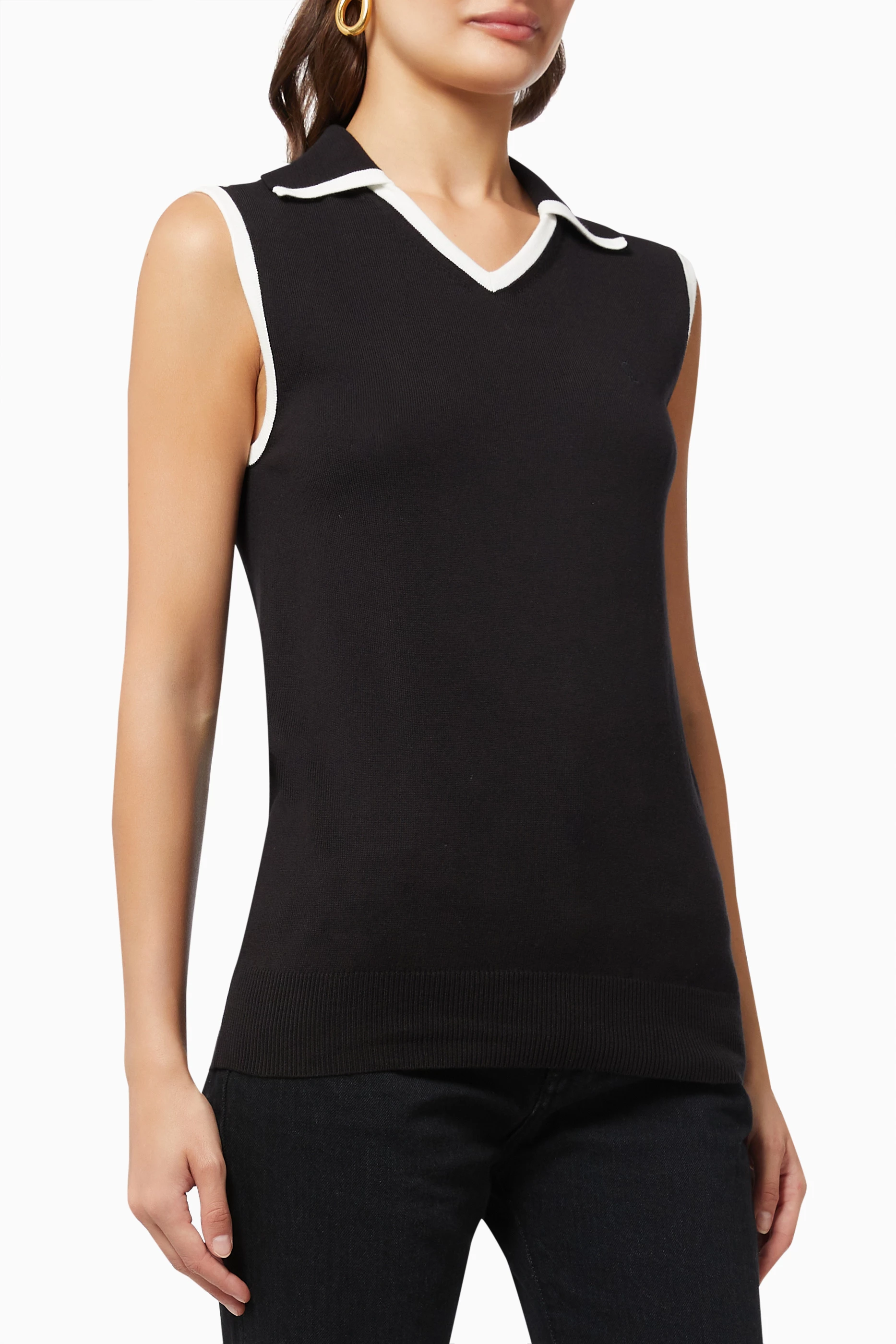 Sleeveless sweater for store women