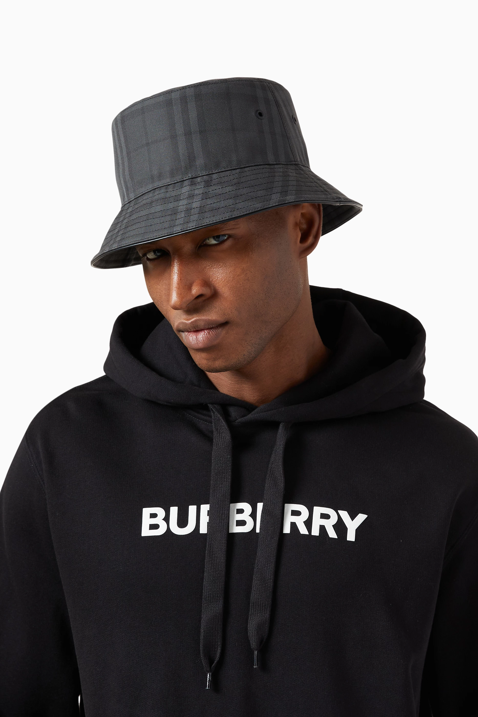 Burberry black cheap bucket hat