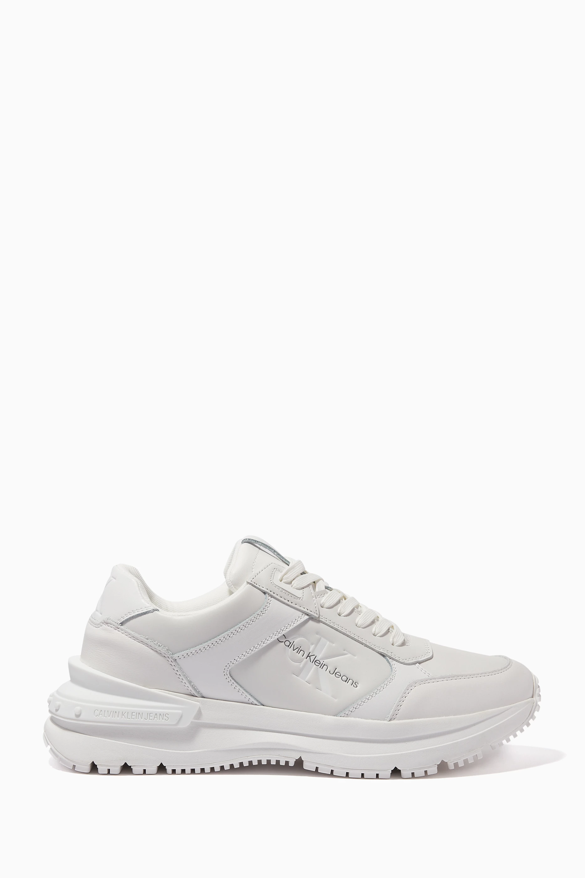 Calvin klein 2025 jeans white sneakers